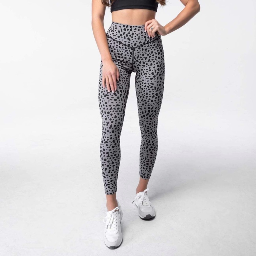 The Ascend Pant - Snow Leopard Midnight